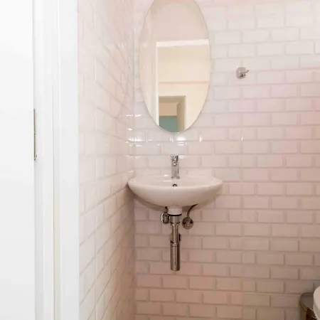 Cosy House In The Heart Of Σπίτι διακοπών