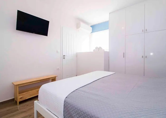 Cosy House In The Heart Of Prázdninový dům *