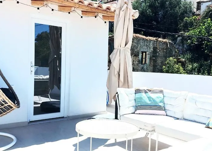 Cosy House In The Heart Of *